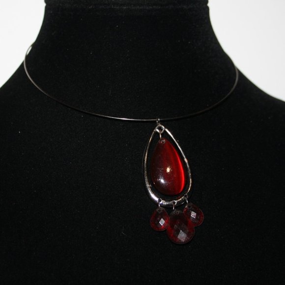 Beautiful gun metal black and red choker necklace